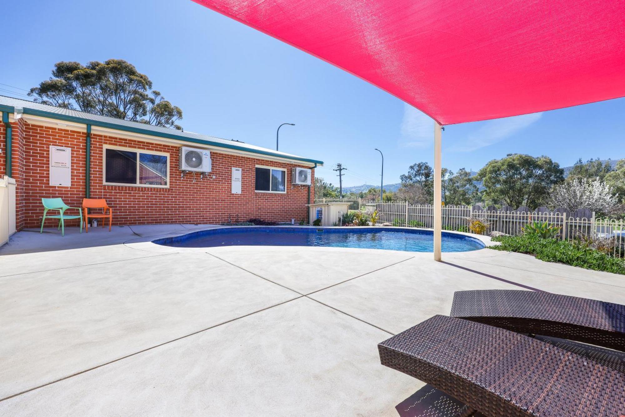 The Roseville Apartments Tamworth Exterior photo