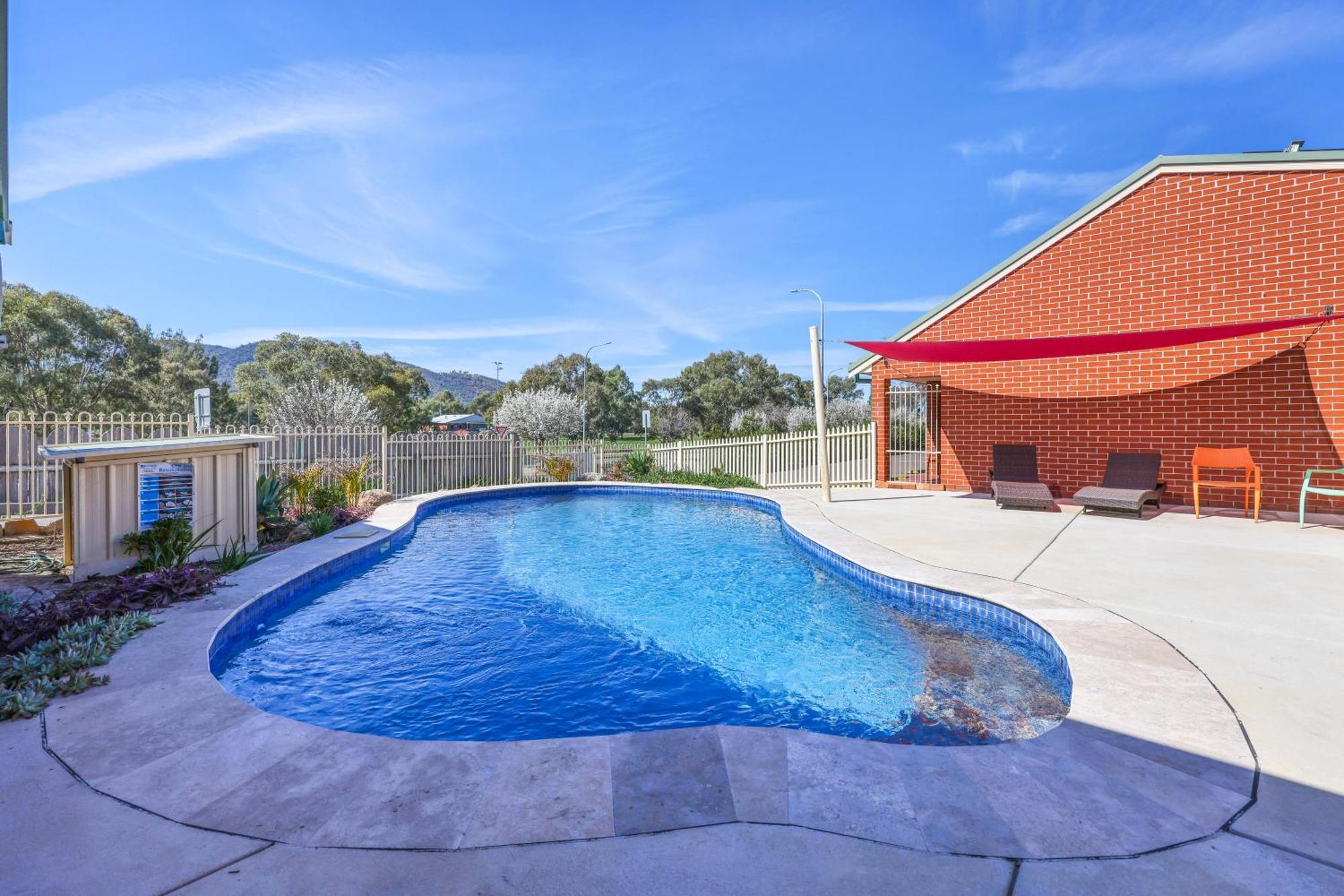 The Roseville Apartments Tamworth Exterior photo